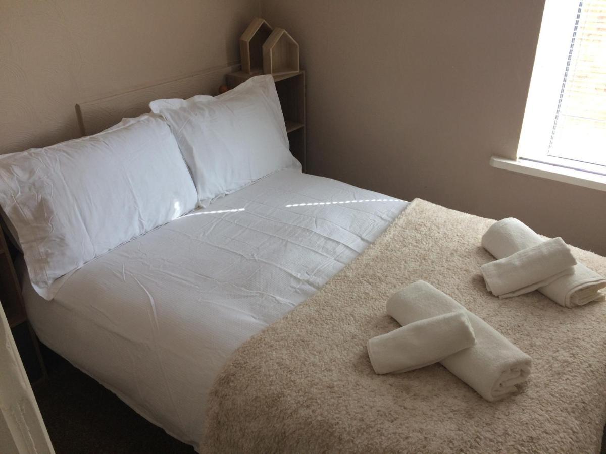 Lovely Little Flat By The Sea In كْليثوربس المظهر الخارجي الصورة